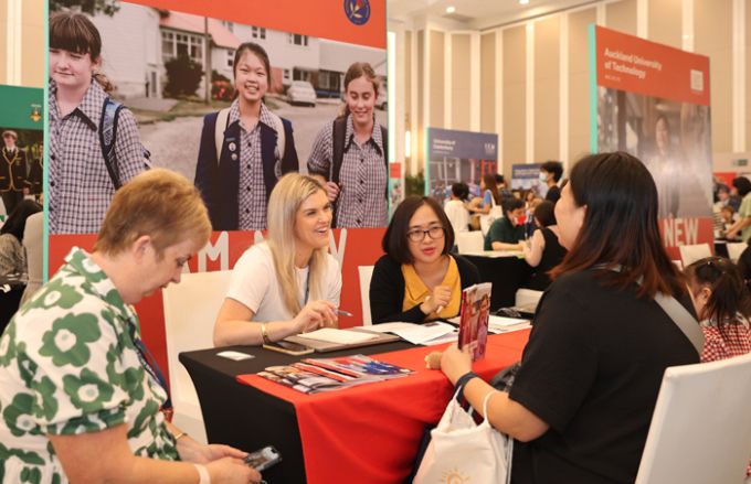 New Zealand trao 45 suất học bổng cho học sinh Việt Nam